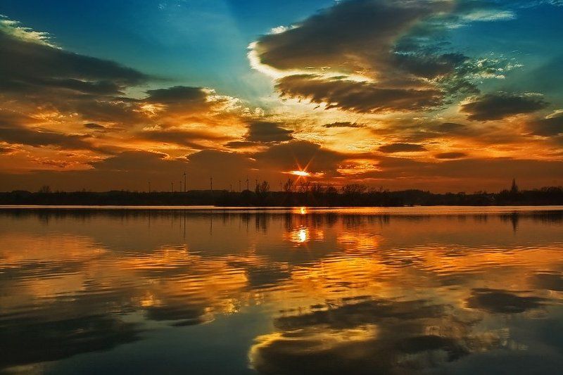 когда солнце говорит спокойной ночиphoto preview