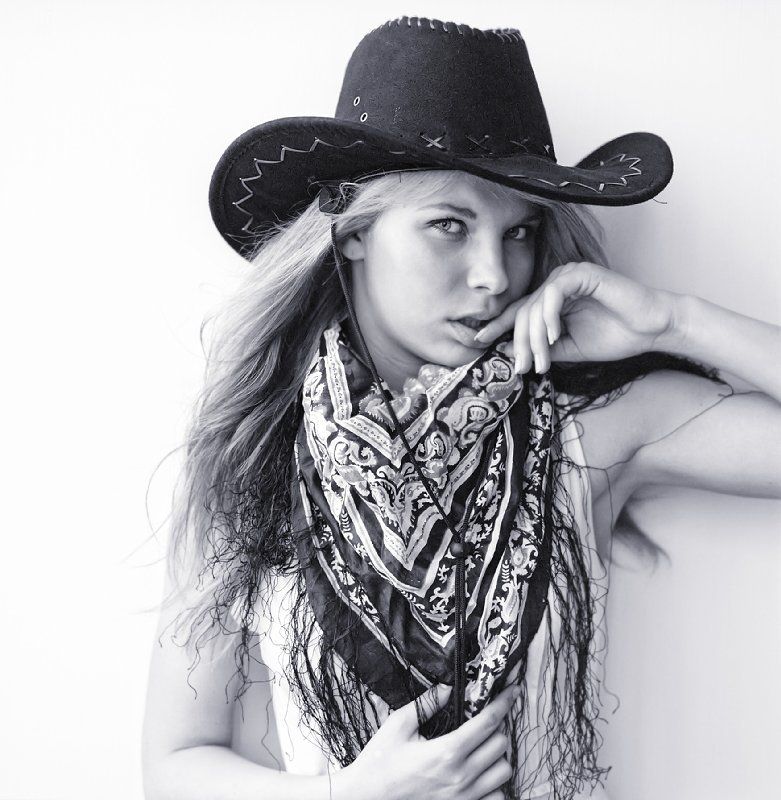 Ковбой в светлых тонахphoto preview