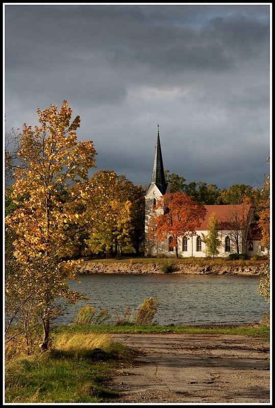 tam, za rekoj...photo preview