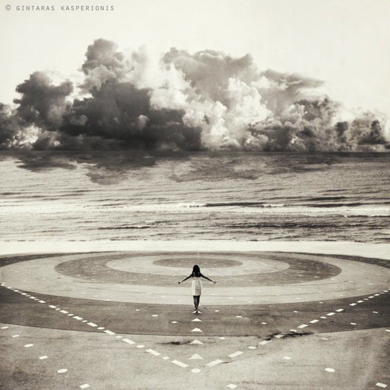 girl, toned, sea, sky, clouds, lines Balancephoto preview