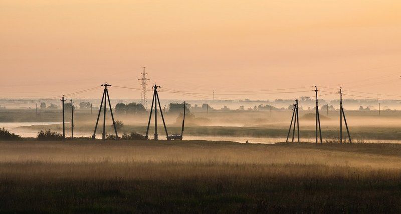 туман, смог, опоры, лэп, оранжевый, линии, столбы, машина, поле, smog, auto, stand, orange, sunrize, sunset, lines, electric, восход Туманphoto preview