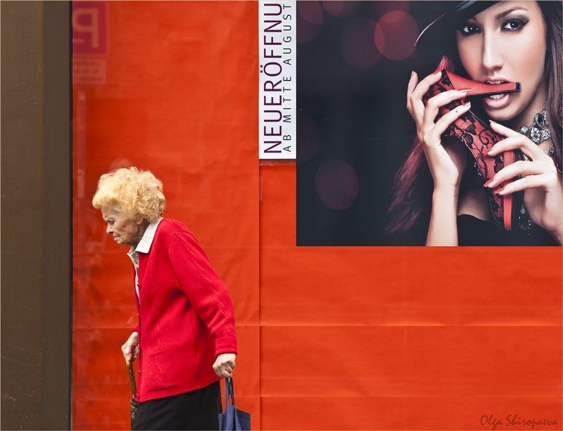 нюрнберг, фрау, афиша Любовь к красному.photo preview