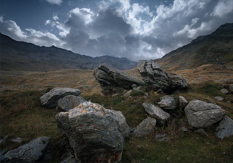 Поэма о камняхphoto preview