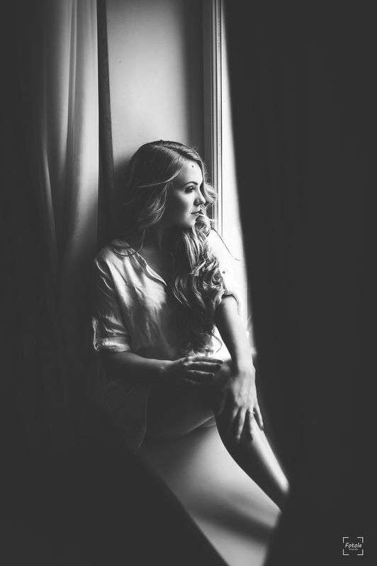 female, outdoors, portrait, fashion, people, portraiture, face Waitingphoto preview