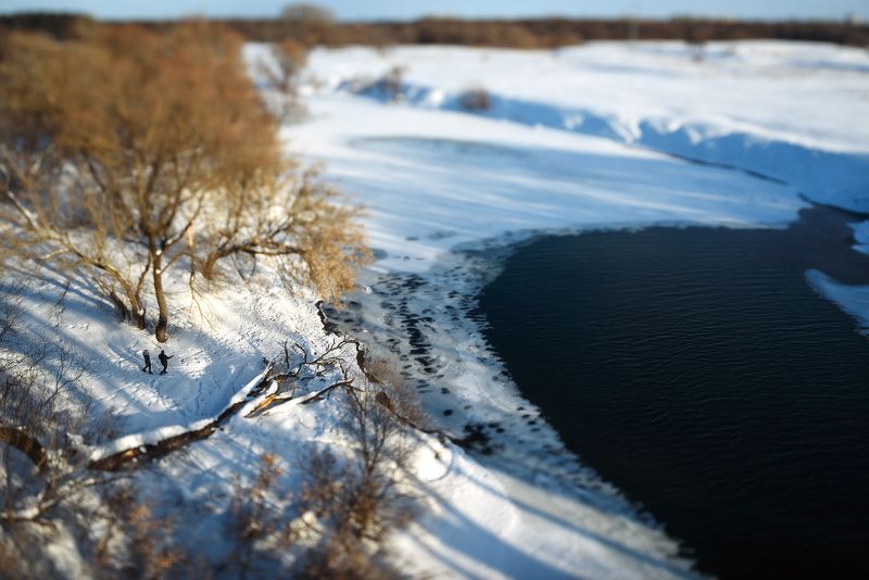 Прогулка у реки photo preview
