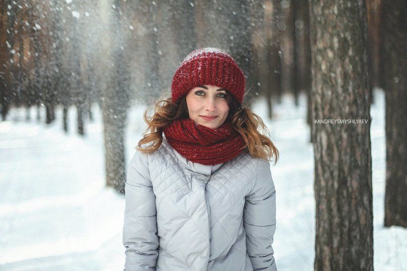девушка, портрет, смышляев, дневной свет, girl, dayligh, smyshlyaev, зима, россия,челябинск, зима, лес Катяphoto preview