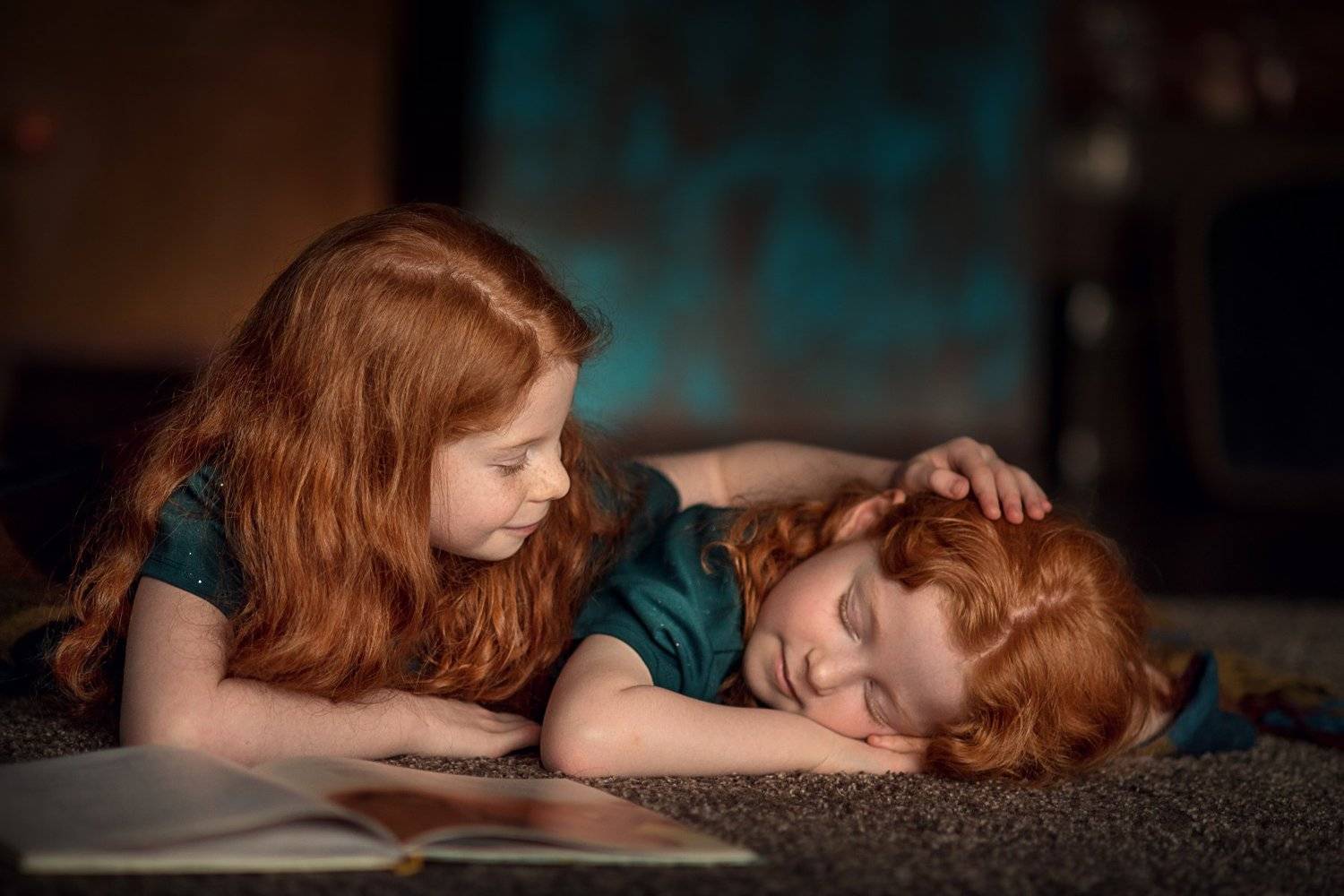 Сестры. Автор: Юлия Таратынова , Юлия Таратынова