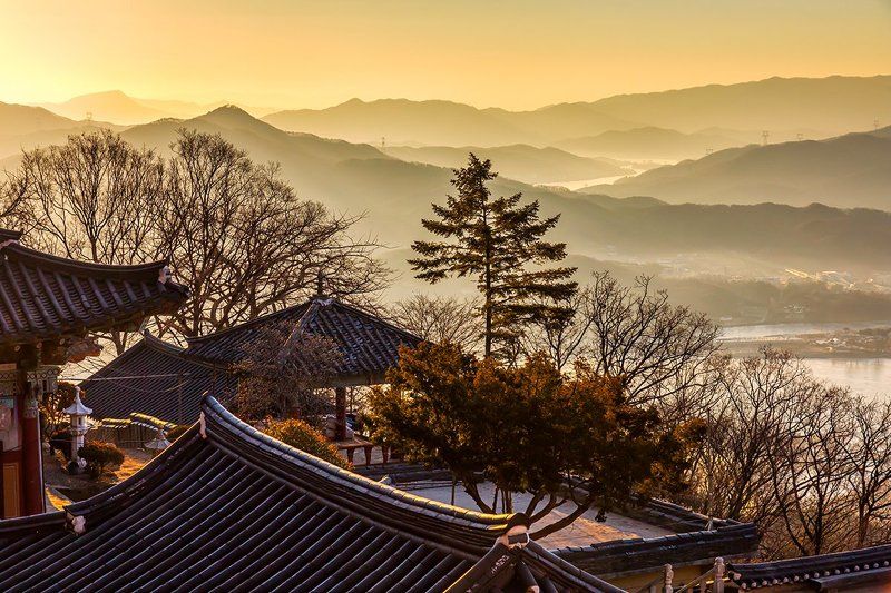 sunrise on the morning of sujong templephoto preview