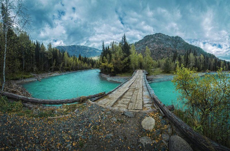 Мост через горную реку, Восточный Казахстанphoto preview