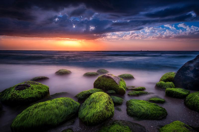 sky, sea, water, beach ,travel, sun, light ,clouds, beautiful ,stone, sundown green stonephoto preview