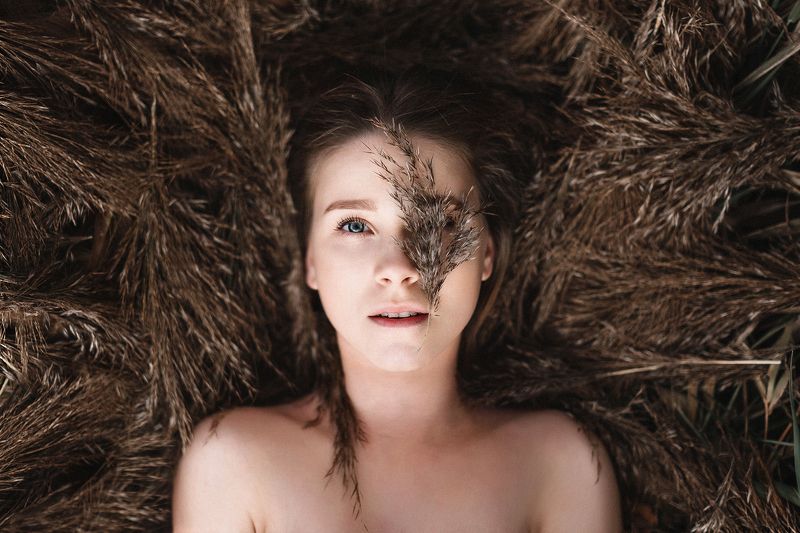 девушка портрет волосы глаза арт  ...photo preview