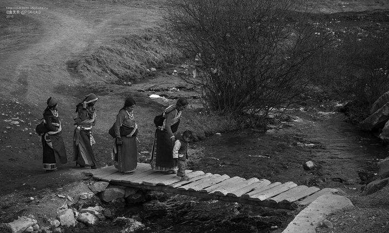 Участие будет верующих метод 参加法会的信徒photo preview