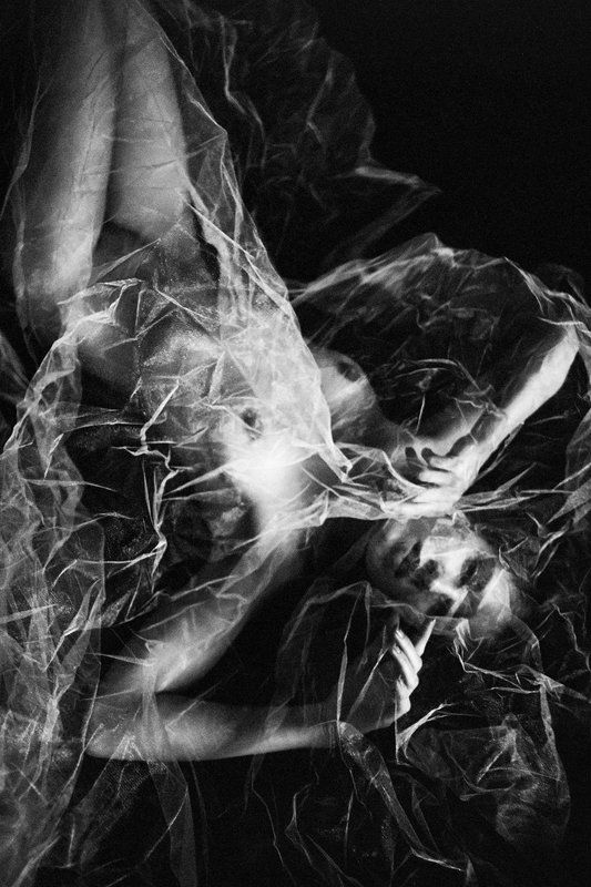 Между мирамиphoto preview