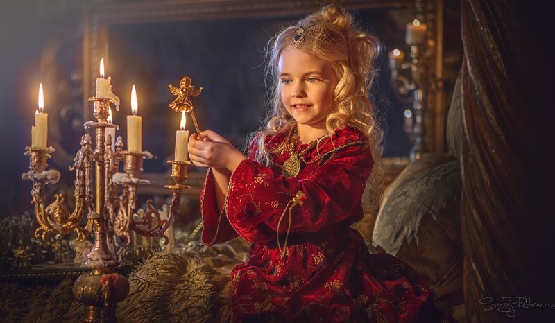 девочка, студия, ребёнок, улыбка, модель Каринаphoto preview