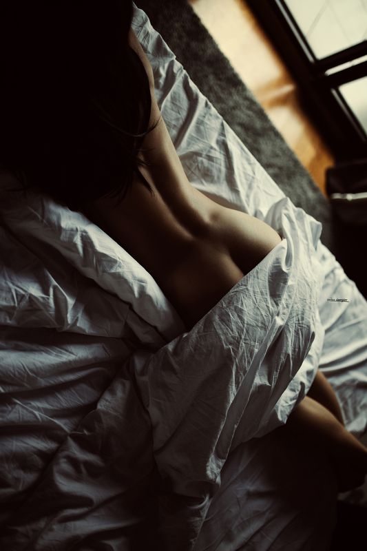 #sexy #morning #hotel #model #photo #popular #bed #photographer #canon #sigma #art #35mm Sexy morning photo preview