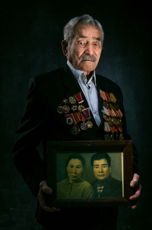 Наши старики и любимые вещиphoto preview