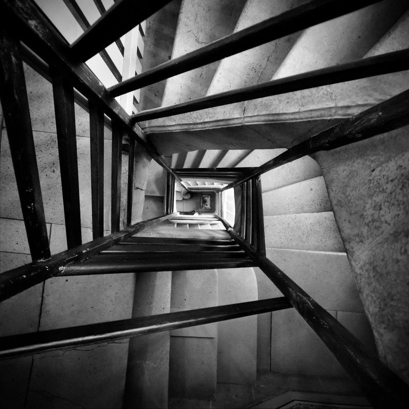 staircase, architecture, france, interior, spiral, depth, black and white, square, circle, geometry Квадратура кругаphoto preview