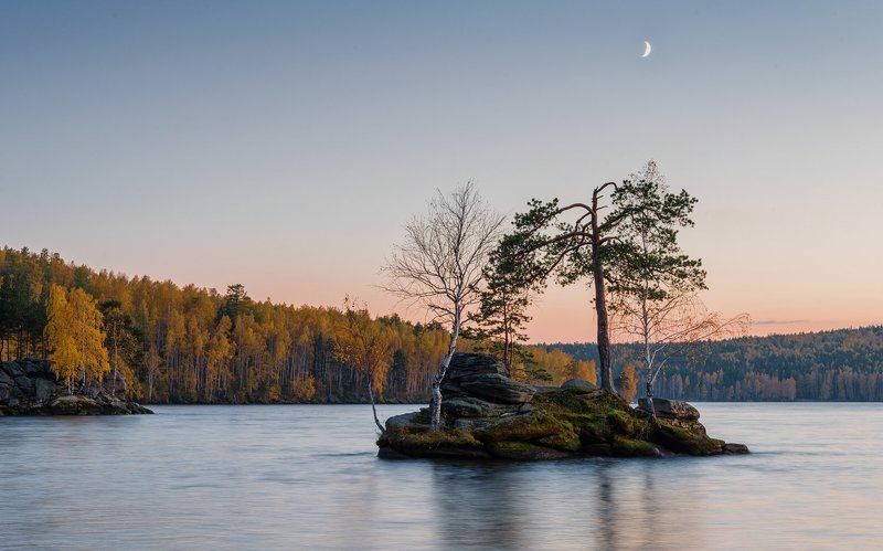 таватуй, средний урал, озеро, осень Островокphoto preview