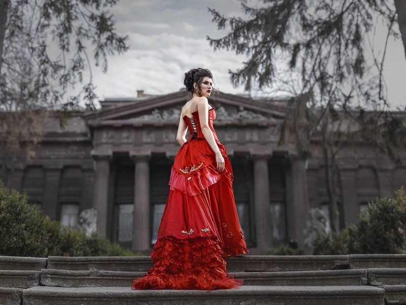 архитектиктура, модель, платье, коллоны, мода *photo preview