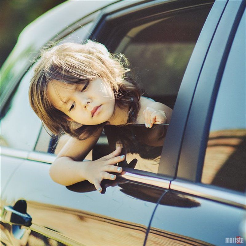 машина, автомобиль, ребенок, девочка, мода, красота, семья, эмоции, грусть Пора домойphoto preview