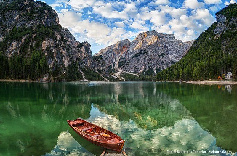 Озеро Браиес. Доломитовые Альпыphoto preview