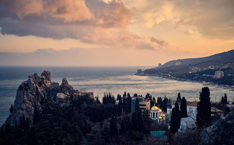 Крым, Ялта, Гурзуф, Пейзаж, Природа, Море, Облака, Закат, Церковь, Скалы Закатный Гурзуфphoto preview