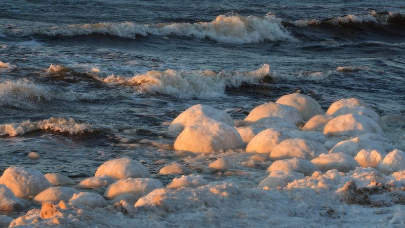 Роковые яйцаphoto preview