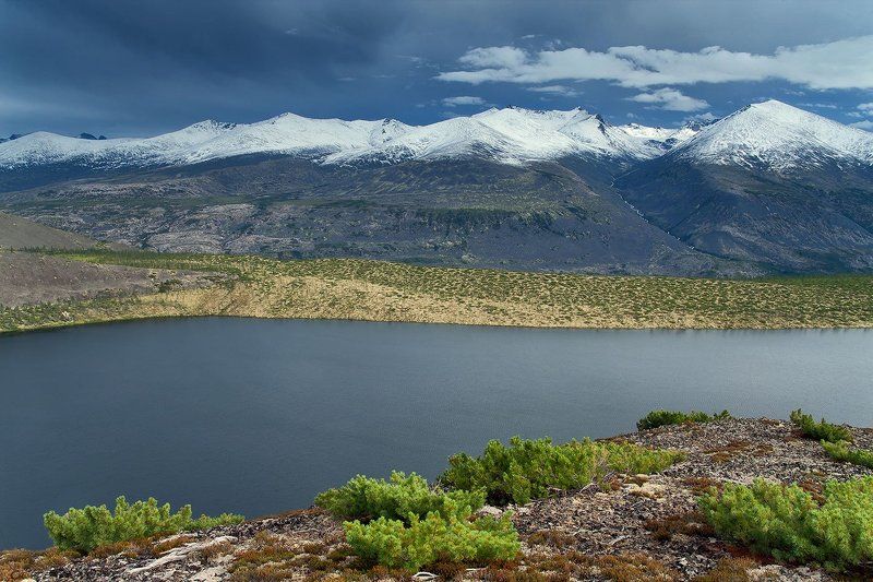 якутия, индигирка, хребет черского Озеро, где нет никого.photo preview