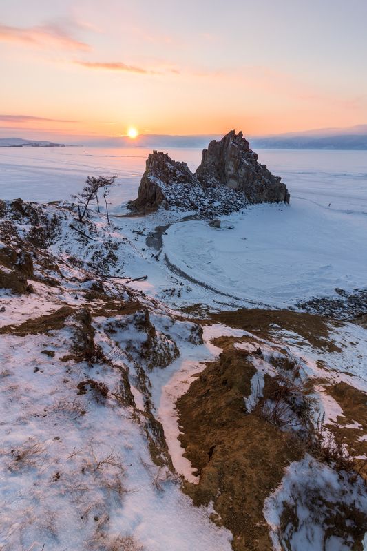 шаманка, байкал, снег, скала, сибирь Закатная шаманкаphoto preview