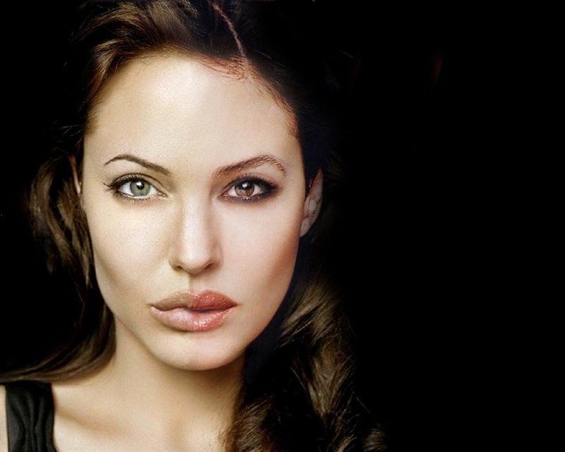 Анджелина Джоли, Моника белуччи Stars fading/Angelica Bellulie or Monena Jolucciphoto preview