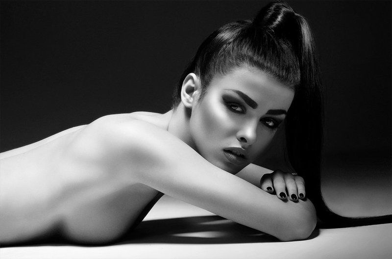 sensual, body, sexy, lingerie, poses, studio fotograficzne, kobieca sesja zdjęciowa, modeling, love, session , polishmodel, model, managament, sexy, mua, maurea, fotograf, photographer, photography, body, art, modelka, studio, polishgirl, beauty, fabulous Sensual Maureaphoto preview