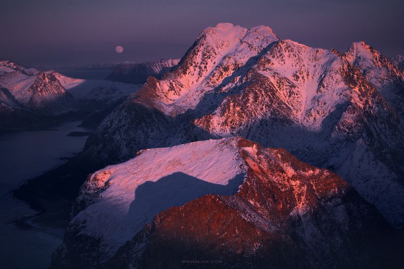 Пробуждение теней...photo preview