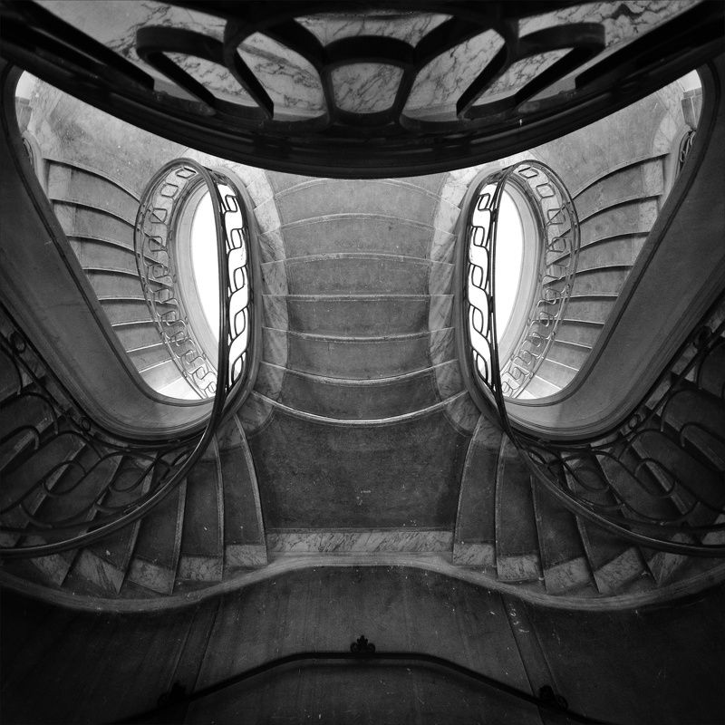 staicase, architecture, interior, depth, geomery, paris, abstract, surreal Маскаphoto preview