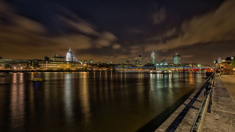 london by night, lonx exposure, canon London by nightphoto preview