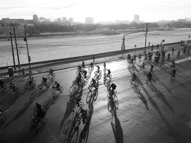 street, черно-белое, жанр, стрит Зимний заездphoto preview