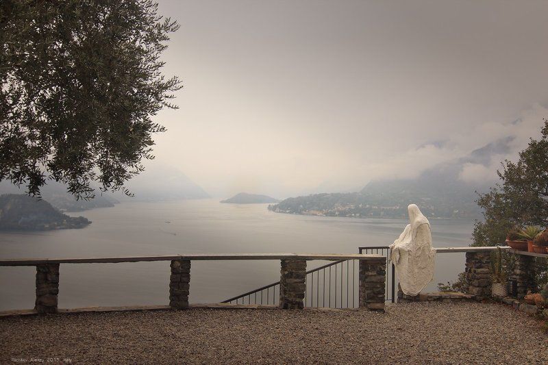 Италия, Альпы, горы, Комо, призрак, Варена Одиночество Альпийского призракаphoto preview