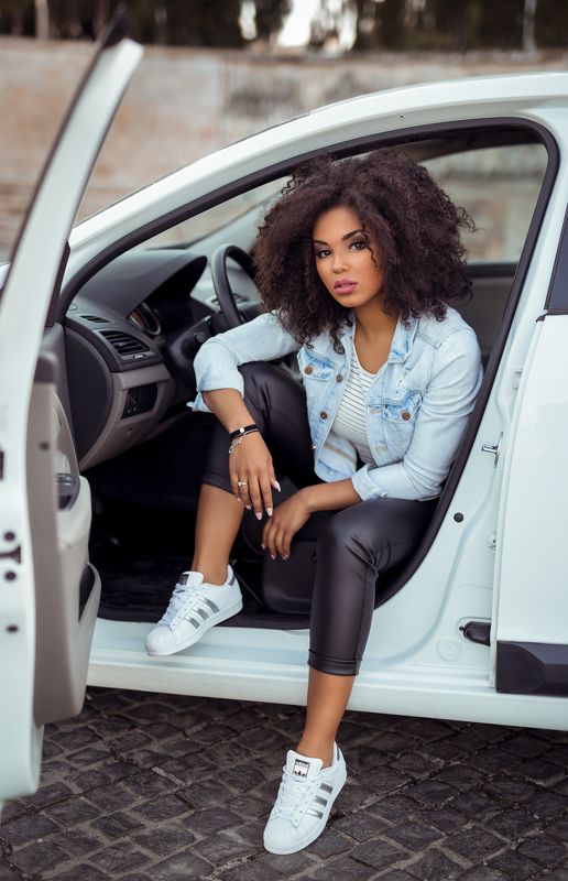 black, girl, model, curly, hair, brown, skin, retouch, color, canon, photography, beauty, car, street, people, fashion, portrait, sigma, art, 50mm, bokeh, romania Denisa Salako IIphoto preview