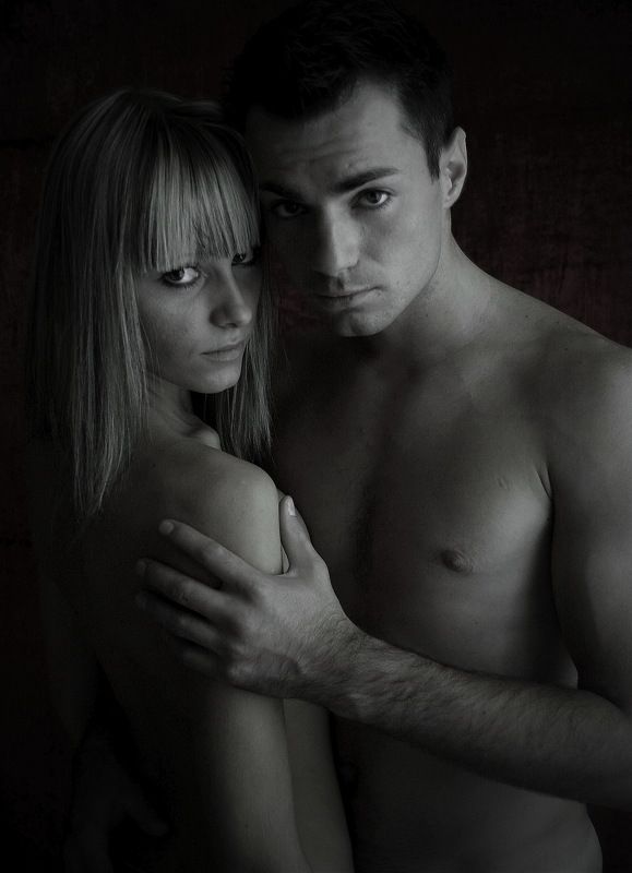 Двоеphoto preview