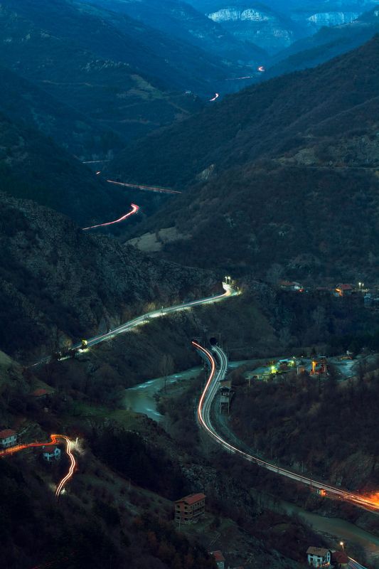 nature, landscape, forest, mountain, tree, lights, car, train, trails, night, sunset Трафикphoto preview