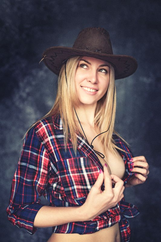 Cowgirlphoto preview