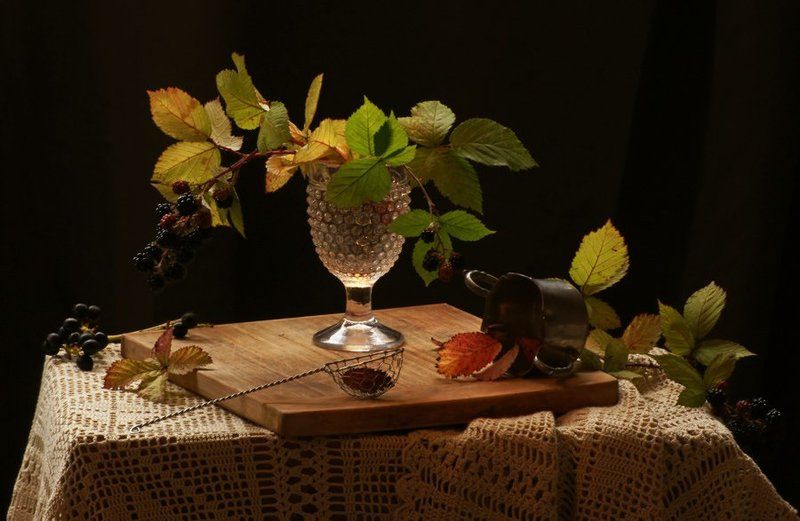 натюрморт, ягоды, листья, осень, ежевика Охота на ежевикуphoto preview