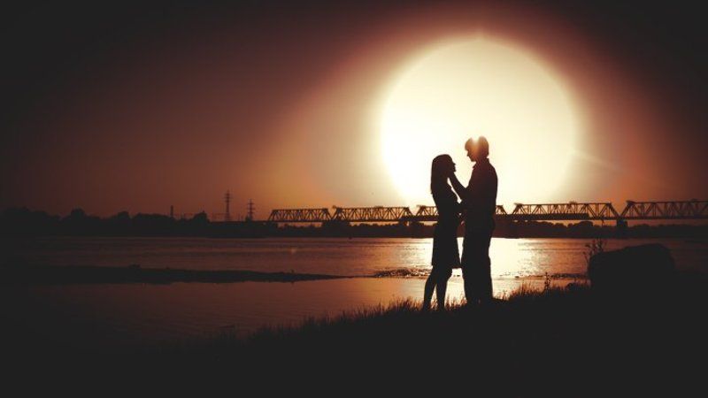 любовь, влюбленные, чувства, романтика, свидание, пара, встреча, парень, девушка, люди, силуэты, закат, солнце, вечер, река, берег, мост, love, feelings, romance, dating, couple, met, guy, girl, people, silhouettes, sunset, sun, evening, river, beach, bri Елена и Николайphoto preview