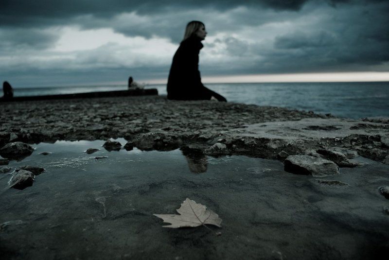 осень, девушка, одиночество одиночествоphoto preview