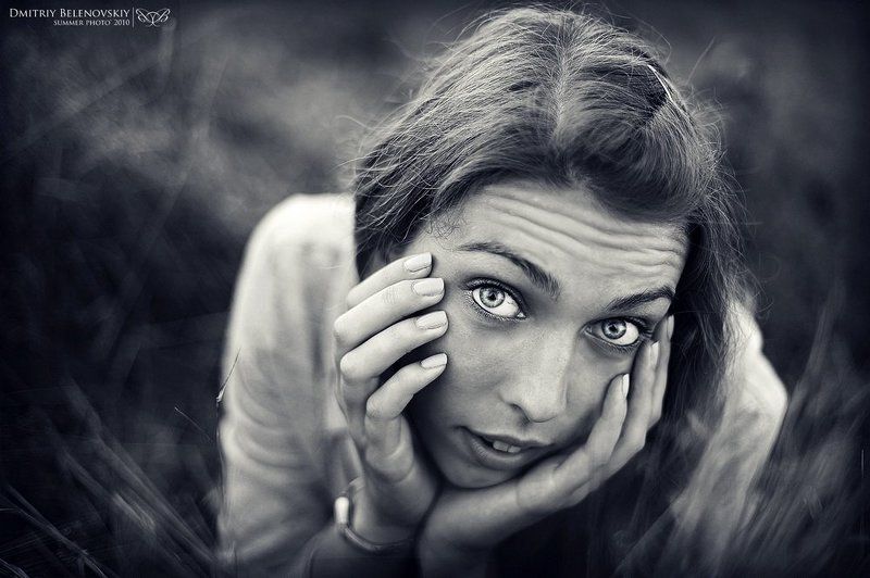 девушка, трава, портрет eyes like gimletsphoto preview