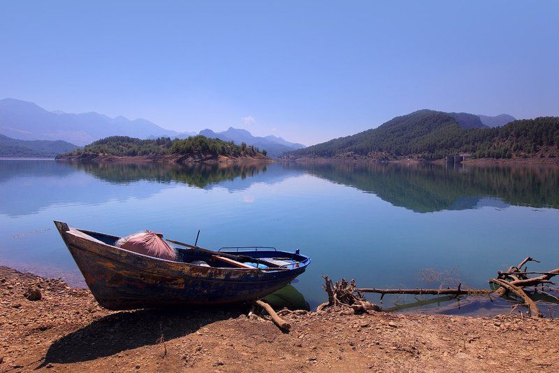 Озеро Karacaoerenphoto preview