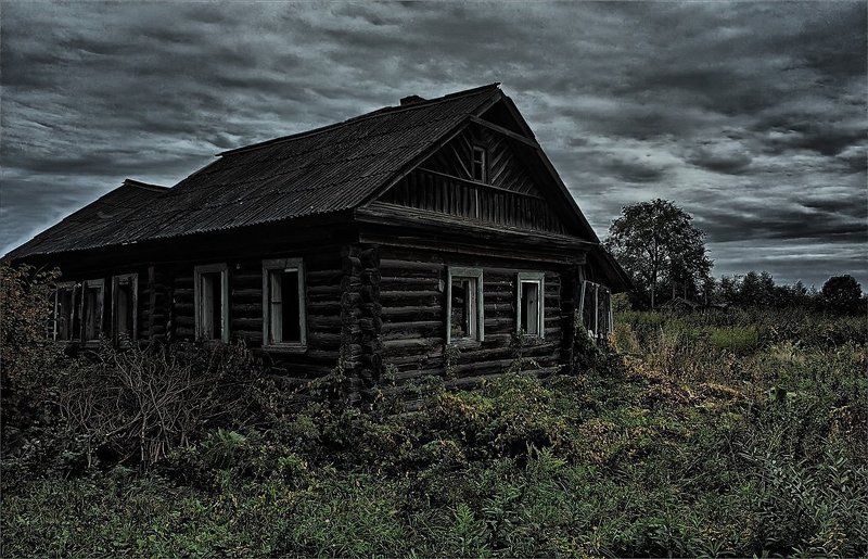 Старый домphoto preview