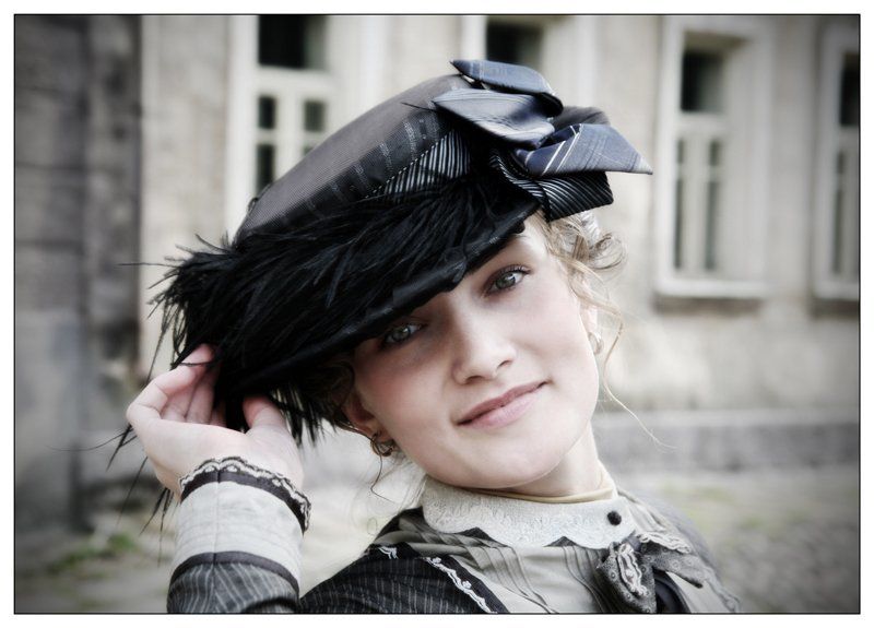 девушка, осень, взгляд, институт благородных девиц Катринphoto preview