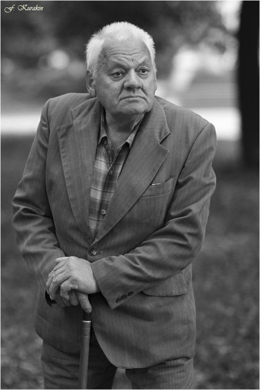 старик, пенсионер, лица, люди, ветеран, портрет, фотография Просто ожидающий чего-то Старик...photo preview