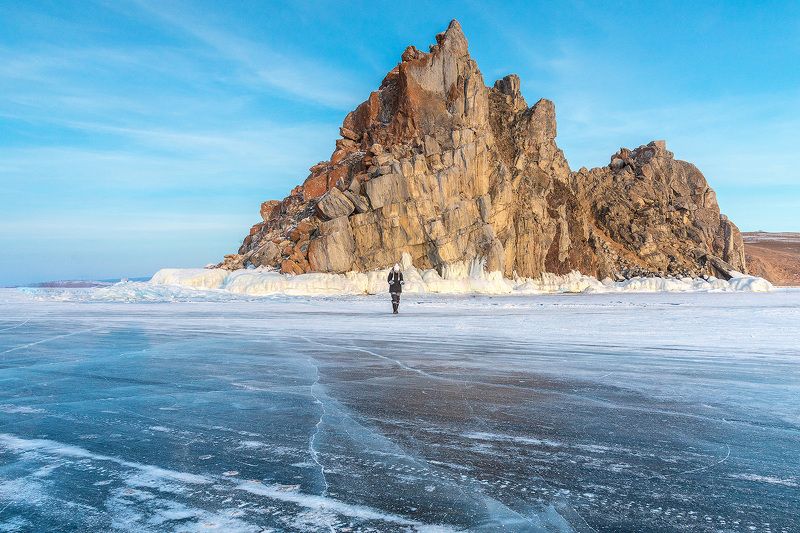 Байкал, лед, Ольхон Скала Шаманкаphoto preview