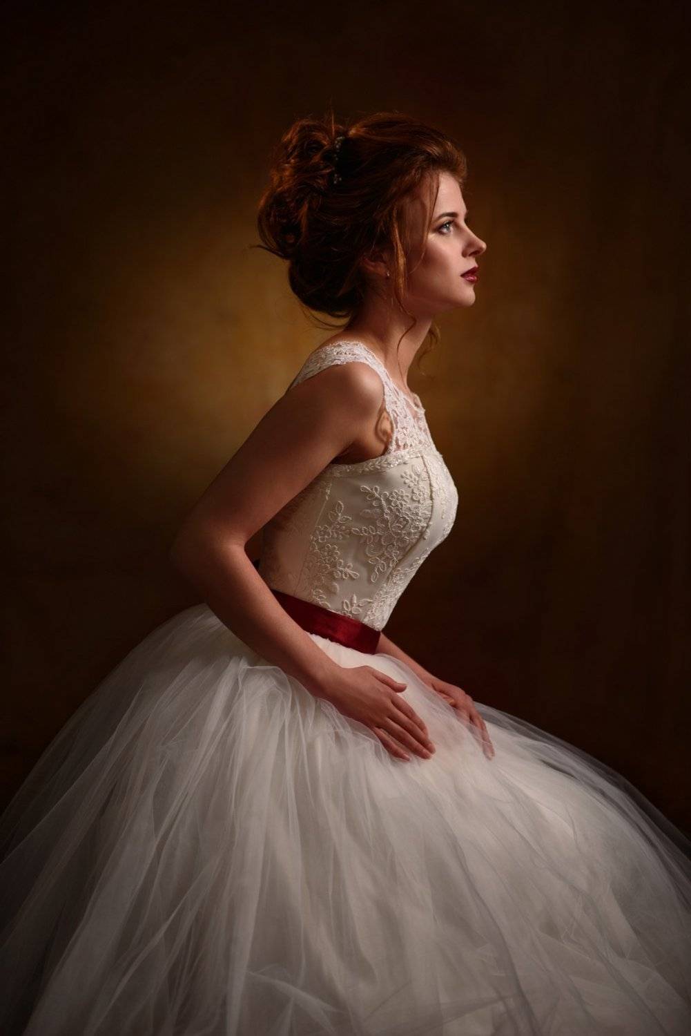девушка, студия, свет, тень, взгляд, рыжая, платье, свадьба, невеста, Александр Жосан